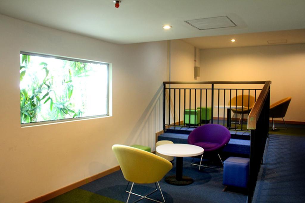 Cordia Hotel Surabaya Airport - Hotel Dalam Bandara - Formerly Ibis Budget Surabaya Airport Sidoarjo Exterior photo